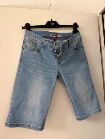 Damen Malibu Jeans Short Buena Vista hellblau Grösse S