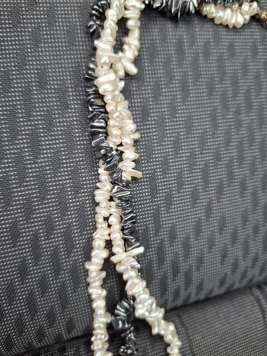 Autres bijoux: Collier fantaisie  – D'occasion à Tannay par v1n1p00h 2