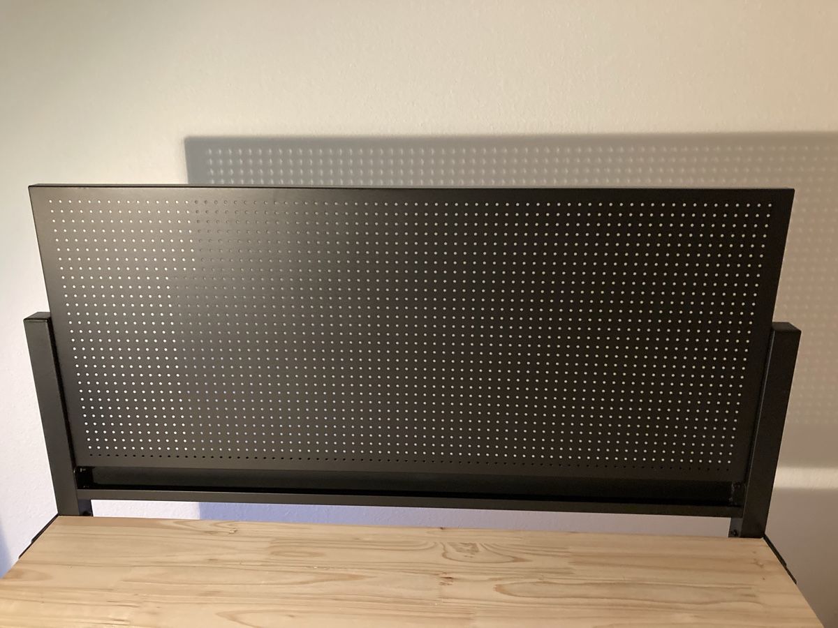 Scrivanie: Bürotisch mit Memoboard – Nuovo (secondo la descrizione) da Bäriswil BE venduto da chr_2vp7 3