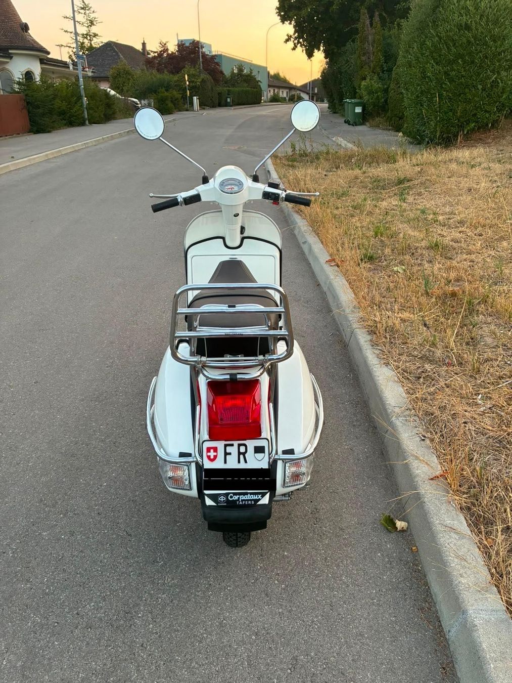 Vespa Scooters: Piaggio Vespa PX 125 – Gebraucht aus Fribourg von hed_z2vy 7