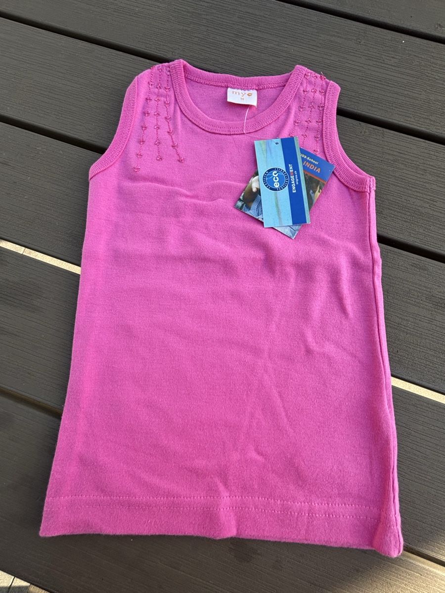 Blusen, T-Shirts & Tops: Träger Tshirt Gr. 98 – Neu (gemäss Beschreibung) aus Kesswil von Branca-01 1