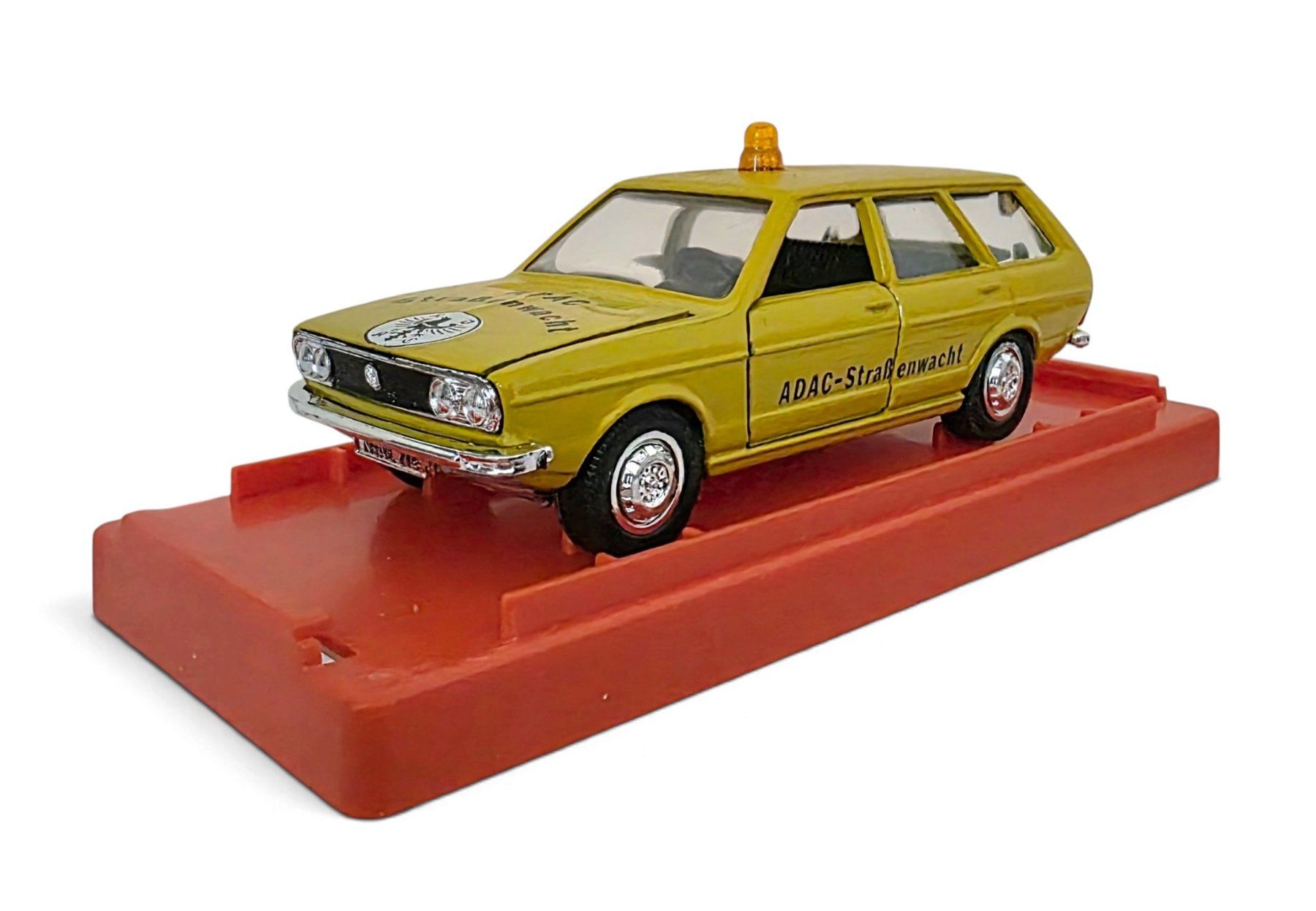 Schuco Modellautos: Schuco ADAC VW Passat Variant – Neu und originalverpackt aus Rickenbach b. Wil von klassikmarkt.ch 1