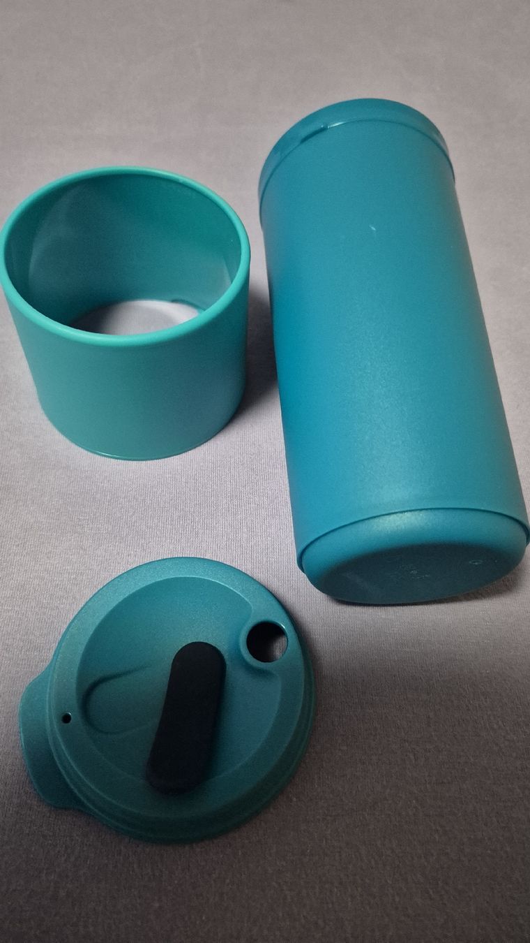 Tupperware Contenitori & Simili: Isoliertrinkbecher 490ml – Usato da Belp venduto da piccolo63 1