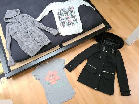 Damen/Mädchen Kleider-Paket, Grösse XS/34 inkl. Wintermantel