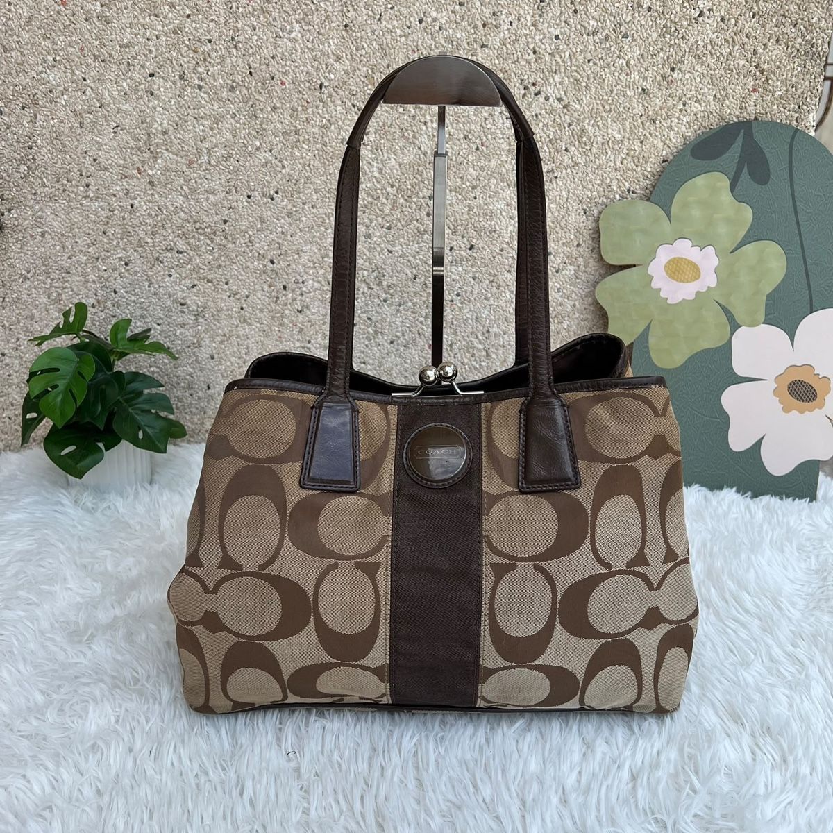Coach Borse da donna: Handtasche Coach Monogram braun Leder Stoff 36x25cm – Usato da Eggenwil venduto da CNSRVINTAGE 2