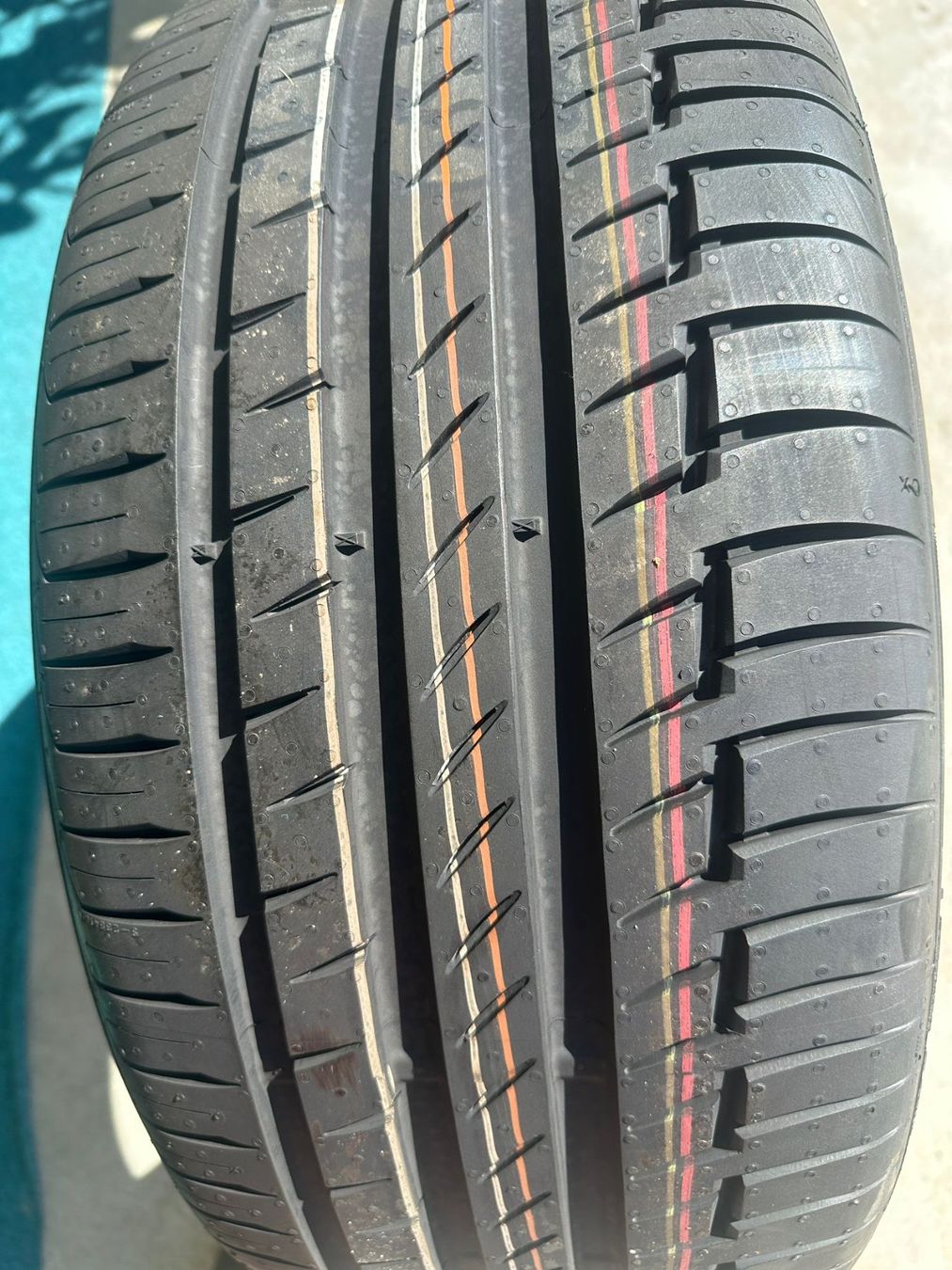 Continental Pneumatici & Ruote complete: 2 Stk. Continental 235/45 R17 Y – Nuovo (secondo la descrizione) da Oftringen venduto da Themojo74