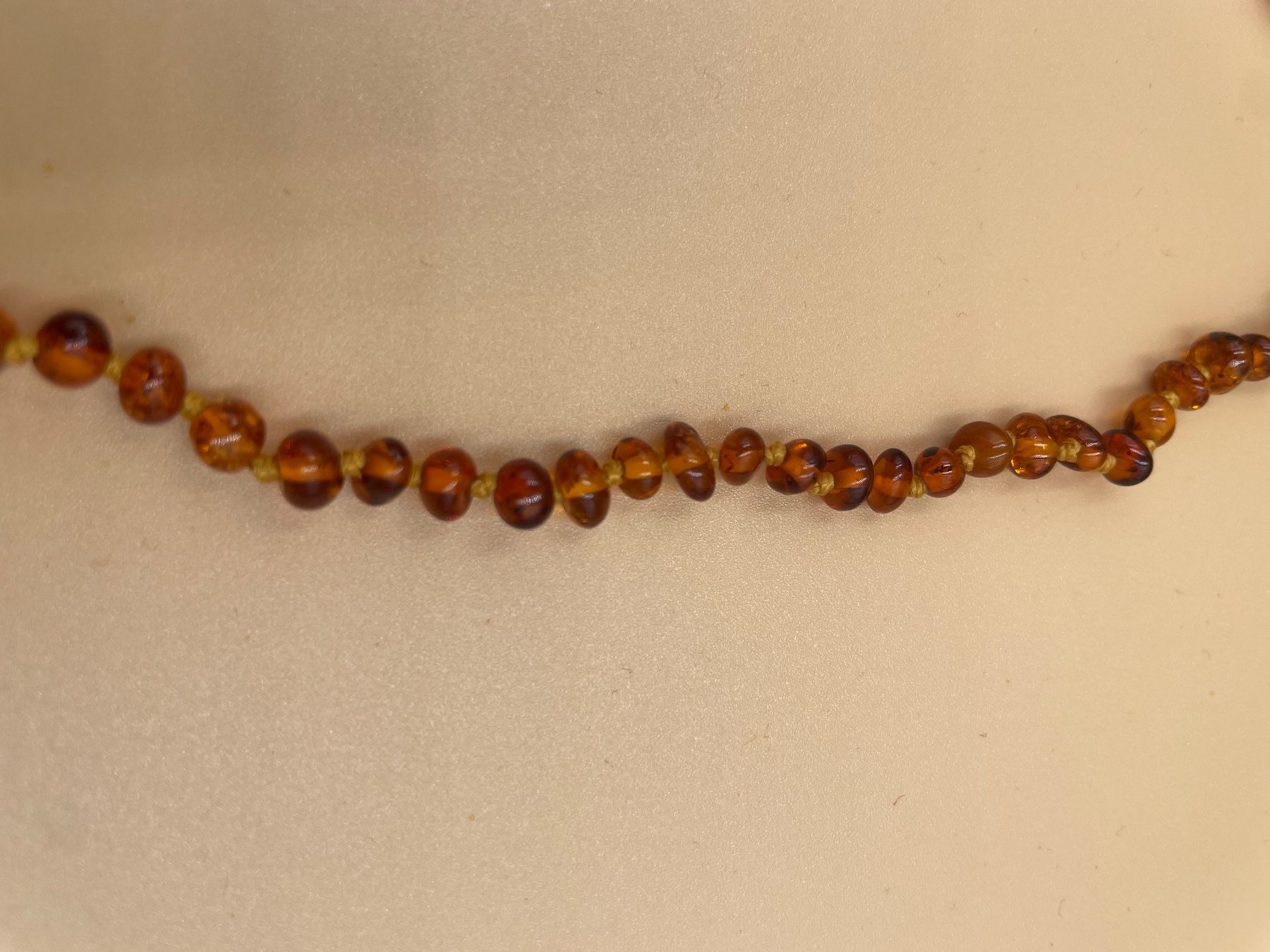 Catenine: Babykette Bernstein – Nuovo e nell'imballaggio originale da St. Gallen venduto da Martunia 1