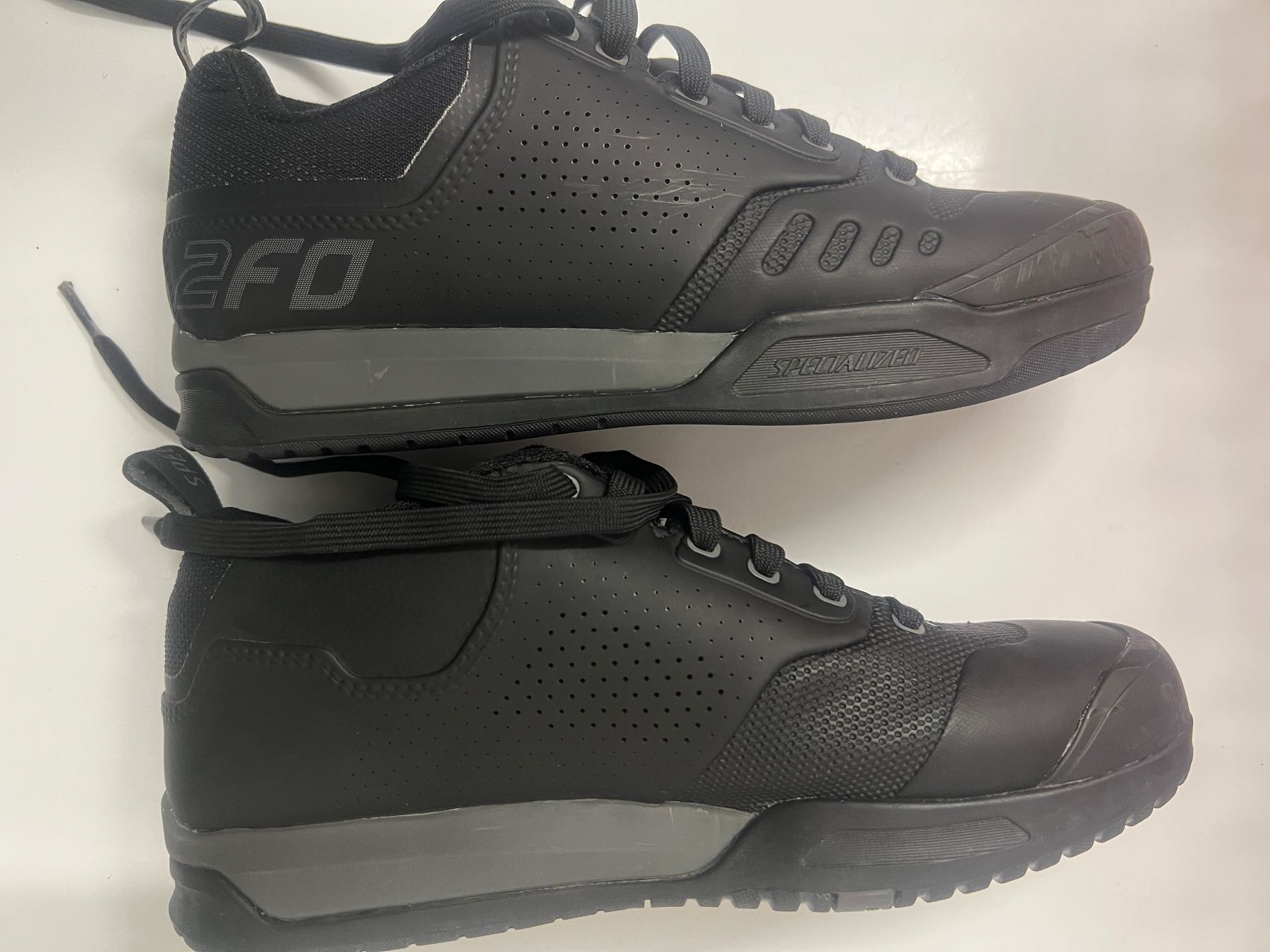 Specialized Herrenschuhe: Specialized 2fo 42 – Gebraucht aus Mézières VD von pourkwapa7 1