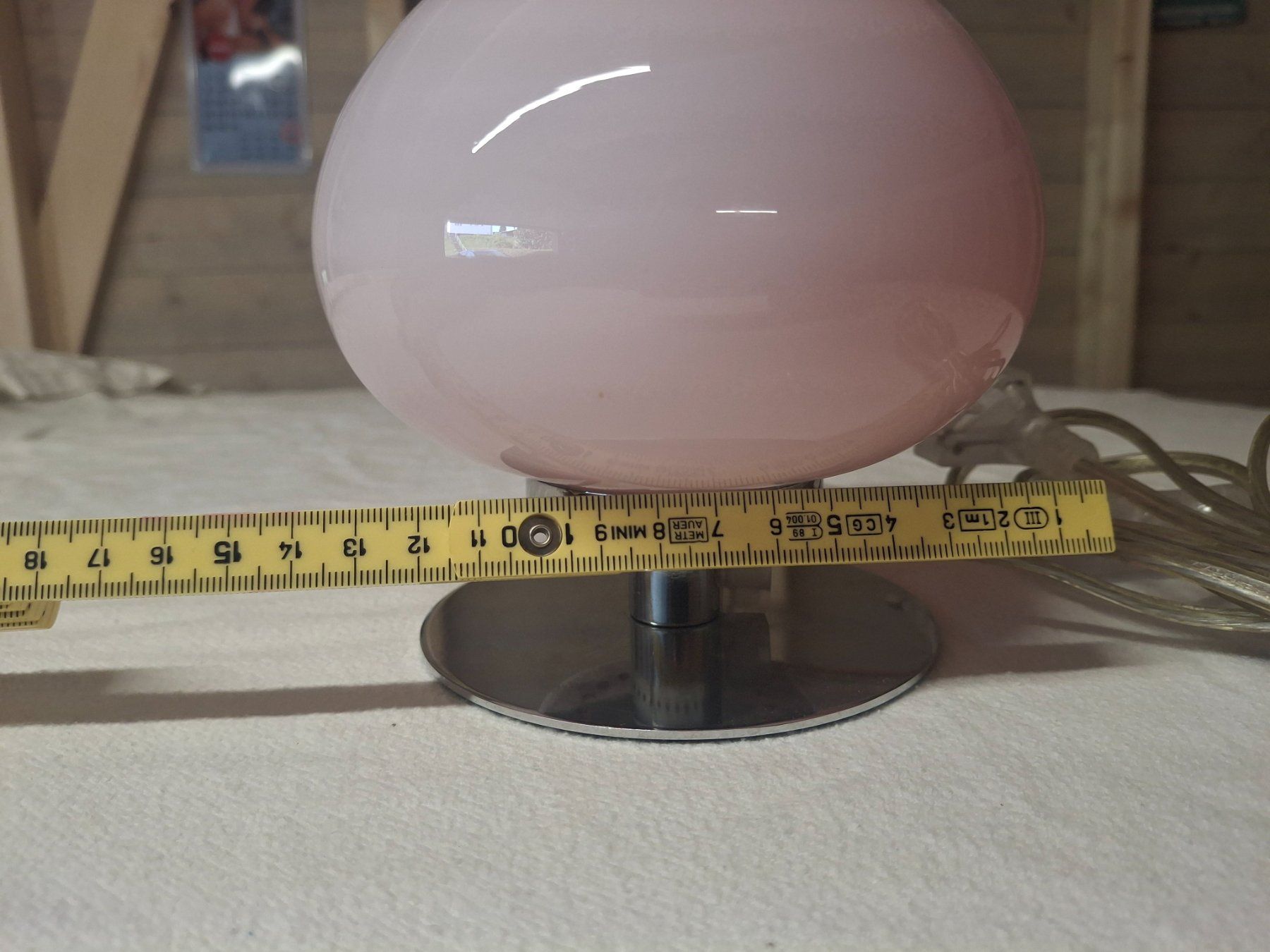 Lampen: Tischlampe rund pink Metallfuss – Gebraucht aus Horriwil von TOKYONIGHTS 2