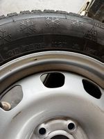 4 Winterräder 215/65 R16 XL mit Spikes auf Stahlfelgen