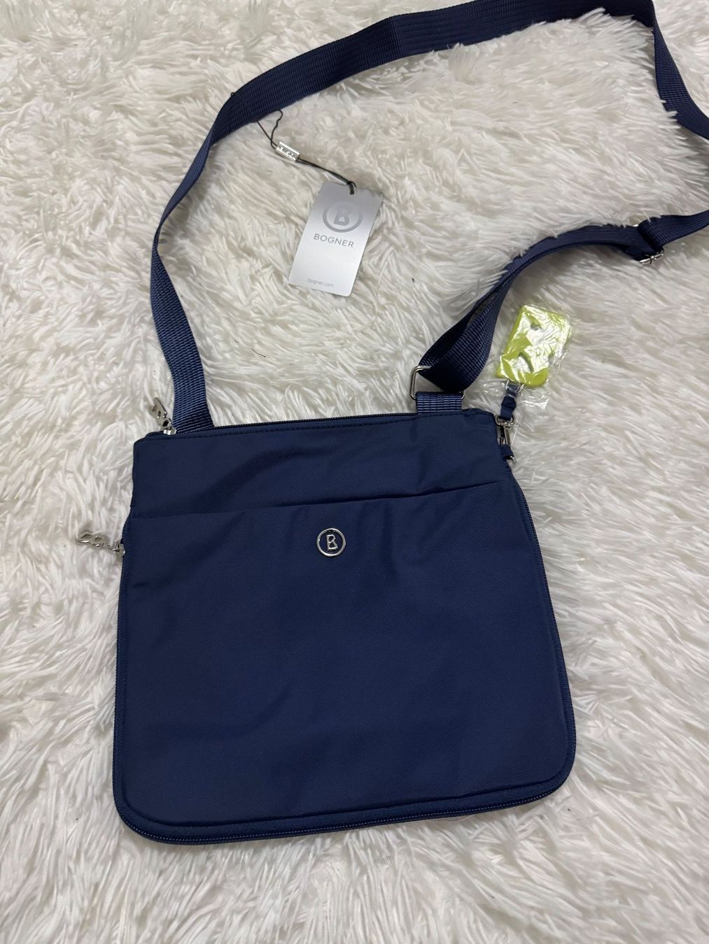 Bogner Borse da donna: Bogner  Umhängetasche Verbier – Nuovo e nell'imballaggio originale da Adliswil venduto da atram57