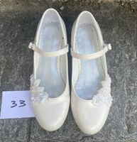 Weisse Ballerina mit kleinem Absatz, Grösse 33