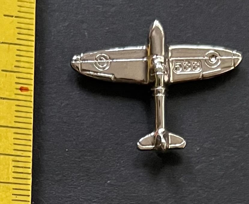 Placchette & Badge: Supermarine Spitfire Flugzeug/ Pin – Usato da Ostermundigen venduto da DaxKarten-75
