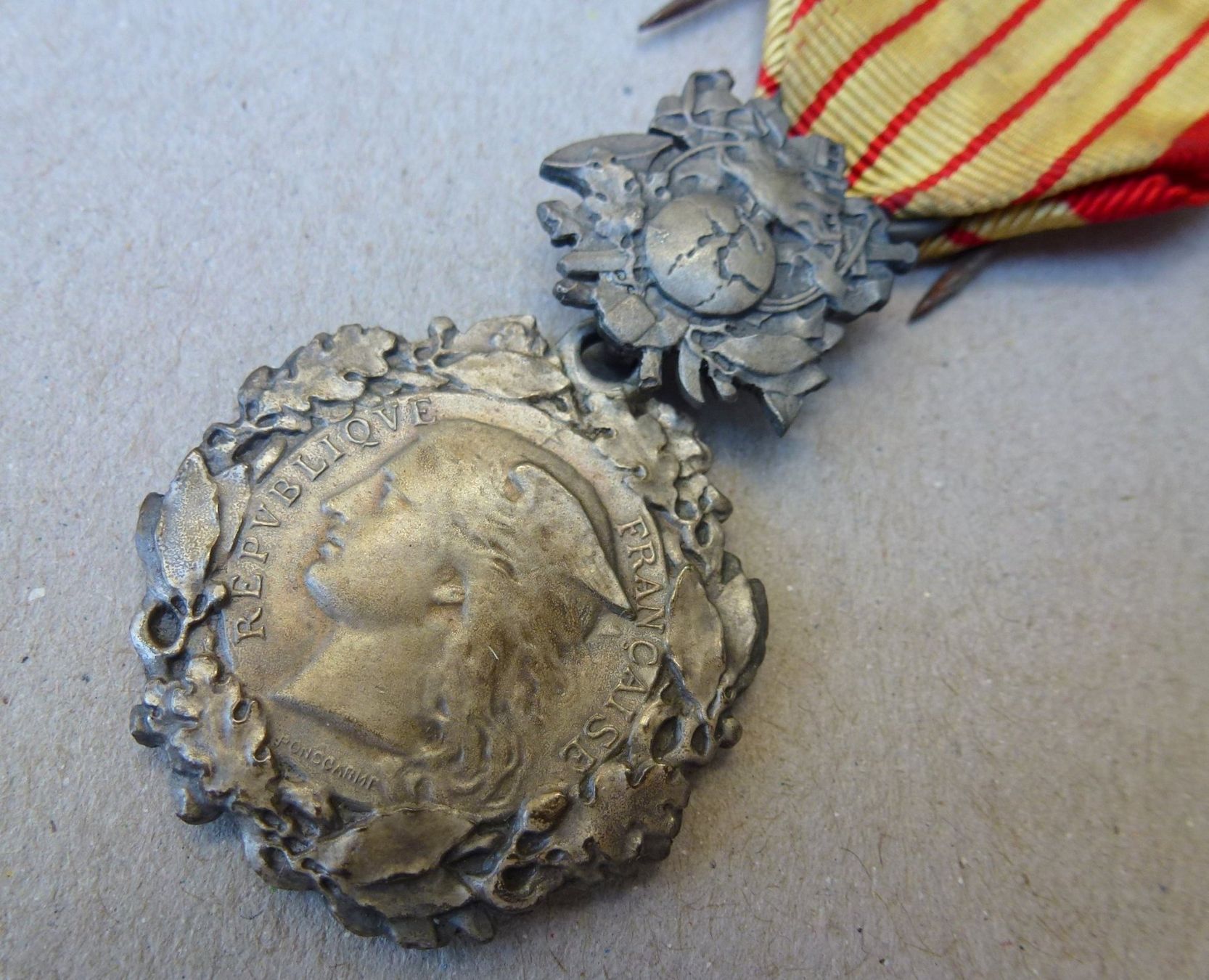 Medaglie: RF - Honneur Devouement - Direction Generale des Douanes – Usato da Walkringen venduto da Casablanca777 4