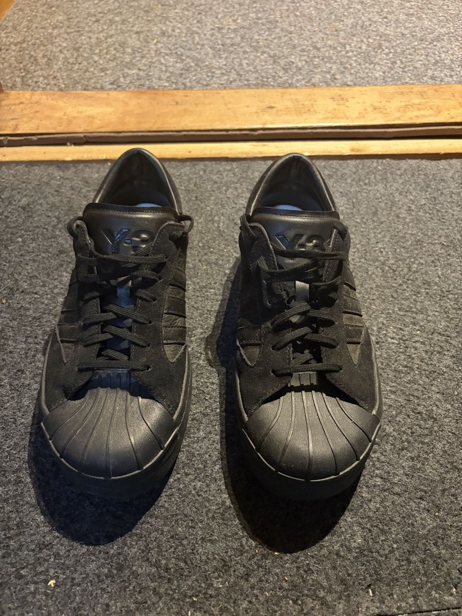 Adidas Herrenschuhe: Schwarze Y- Sneaker  – Gebraucht aus Vilters von sele08_ale08 1