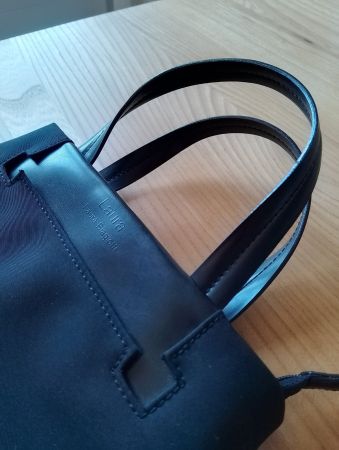 Hochwertige Handtasche mit Leder LAURA BIAGIOTTI