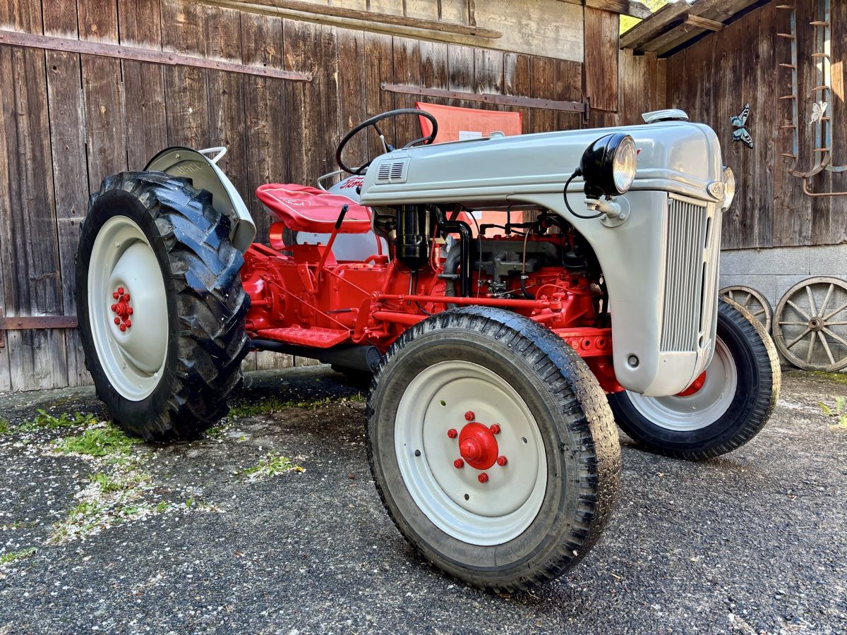 Ford Trattori: Ford 8N Oldtimer Traktor – Usato da Gündisau venduto da yuma06