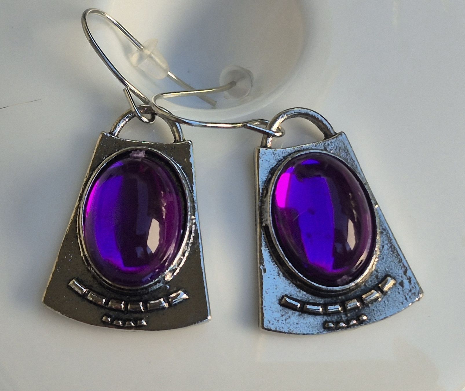Boucles d'oreille: Orecchini donna argento con pietra viola forma trapezio – Neuf (Voir description) à Giubiasco par Stefaniav 2