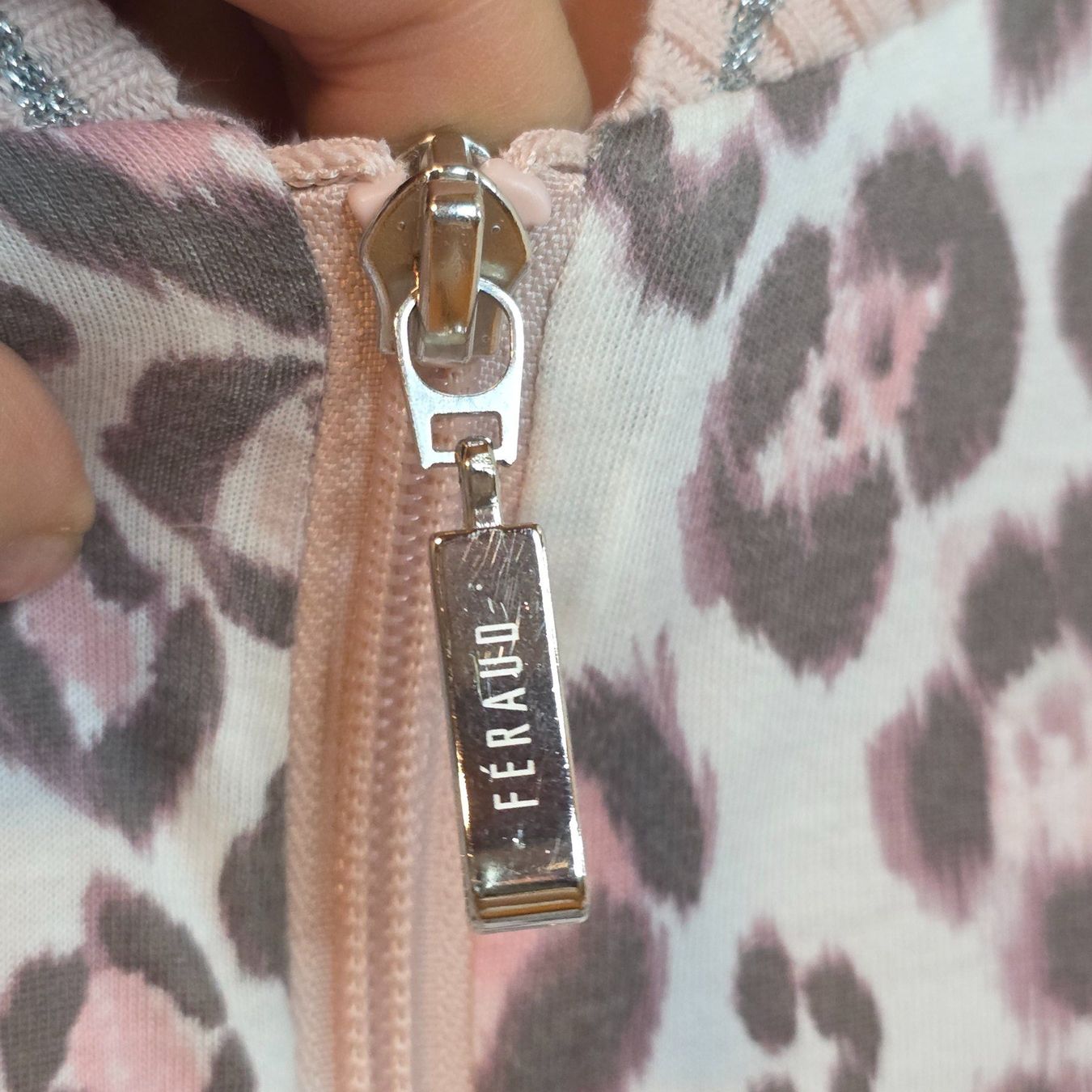 Jacken: Féraud Paris Jacke Leo Muster Gr. 40 – Gebraucht aus Wald ZH von CapLux 5