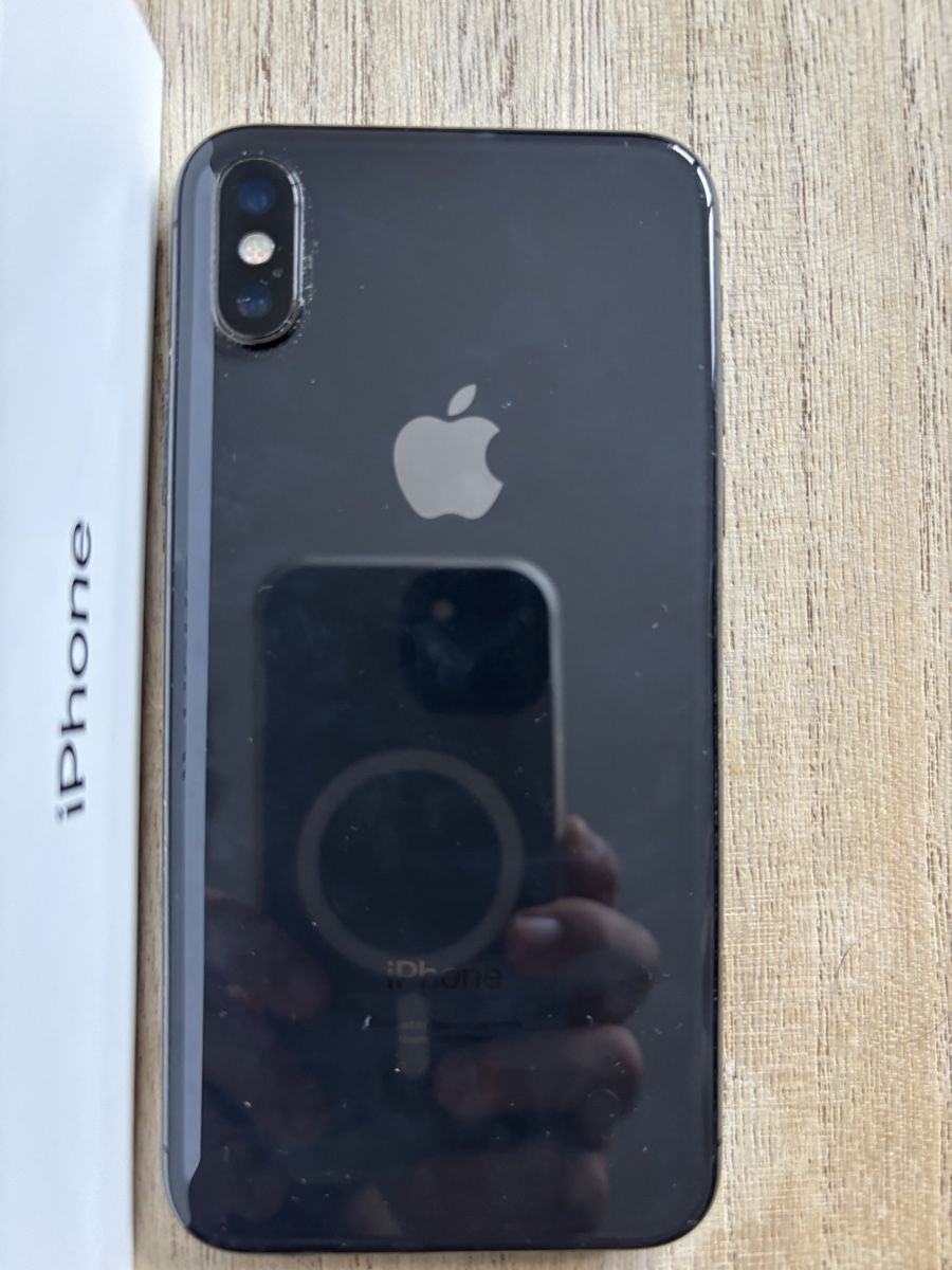 Apple Portables: Apple iPhone X black in great condition  – D'occasion à Belfaux par vik_c6z2 3
