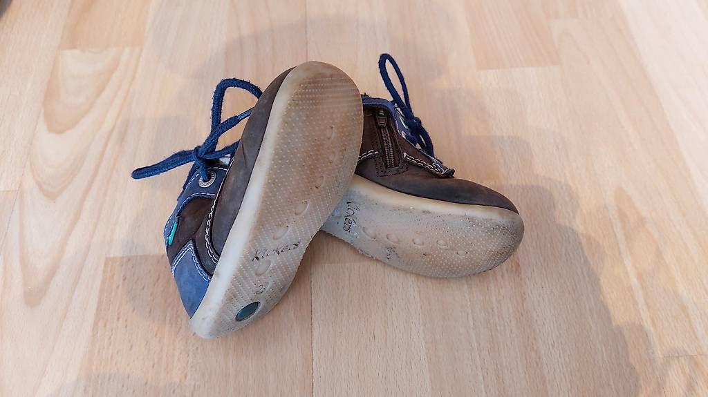 Kickers Chaussures garçon: Halbschuh Kickers Gr. 24 – D'occasion à Nottwil par outback-ev 1
