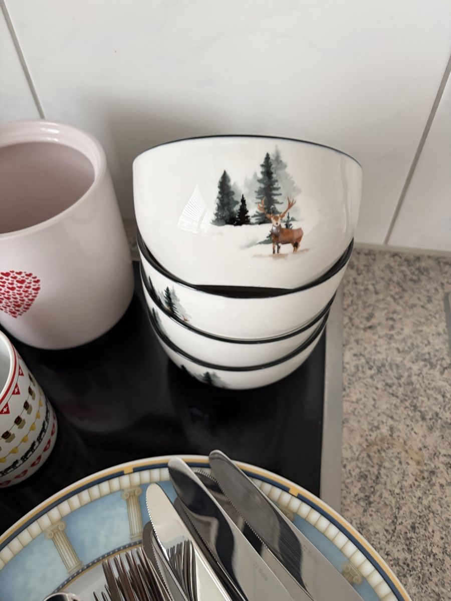 Services de table: Dish & cutlery set  – D'occasion à Baar par ViennaG 9