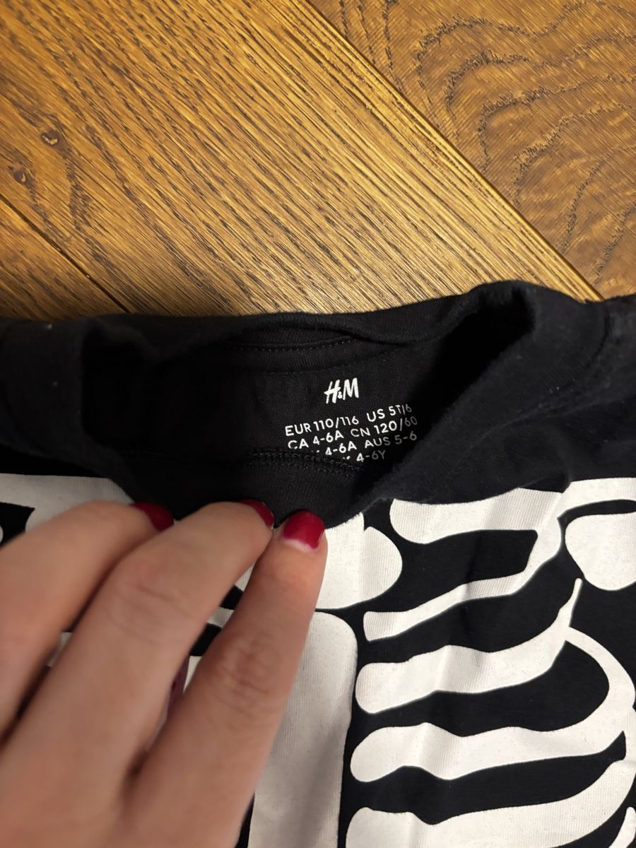 H&M Pullover & Sweatshirts: Langarmshirt 110/116 – Gebraucht aus Buchrain von Ham2383 1