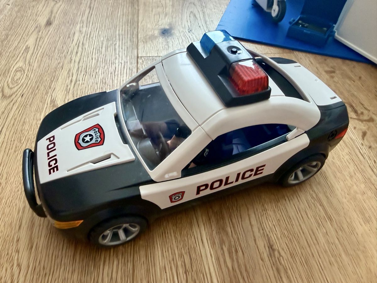 Playmobil Giocattoli: Playmobil Polizeikommando mit Auto, Helikopter etc. – Usato da Nänikon venduto da Nd73 3