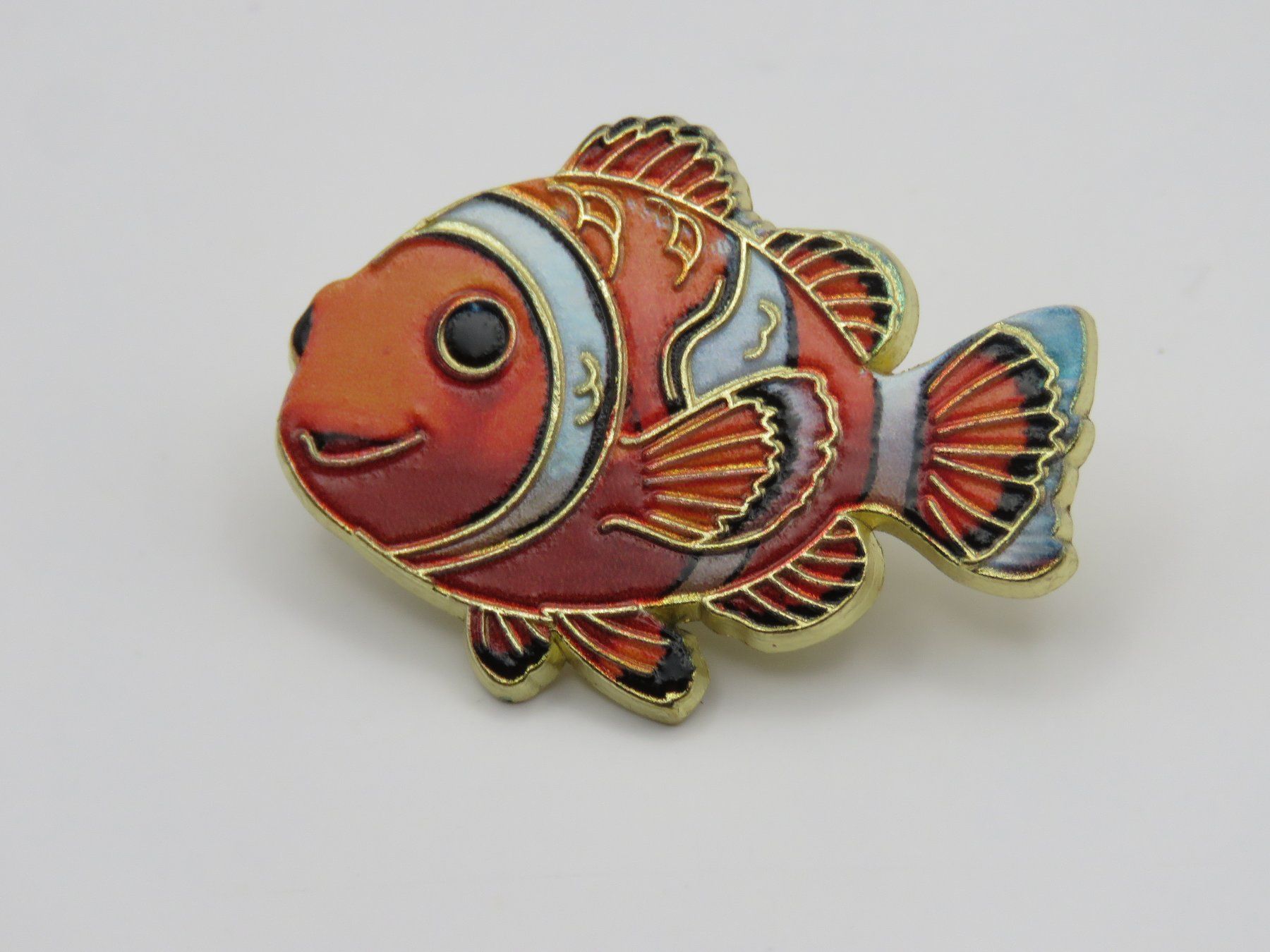 Spille & Fermagli: Ansteck Pin - Clownfisch - Emaille - Goldfarben - 3x2,3cm – Nuovo e nell'imballaggio originale da Grenchen venduto da Yamahwildstar16 2