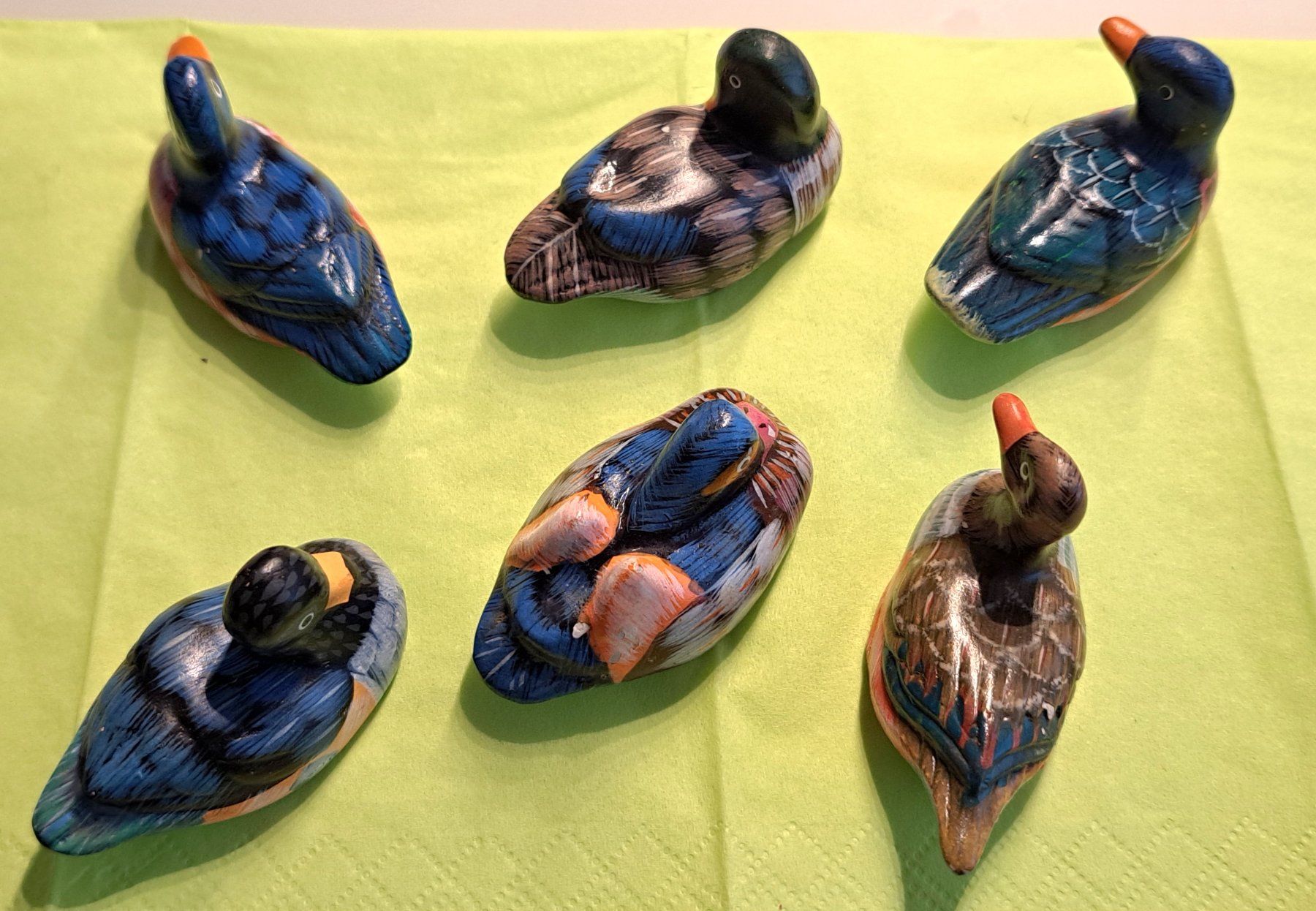 Statuette: 6 schön bemalte herzige Enten – Usato da Oetwil am See venduto da Storck 3