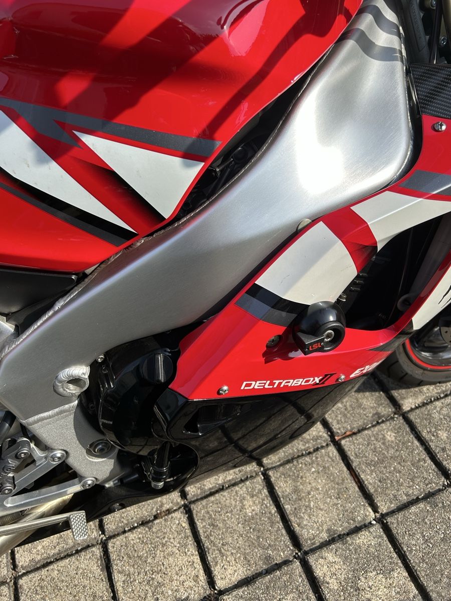 Yamaha Strada: Yamaha R1 RN04 TOPZUSTAND – Usato da Gränichen venduto da Stress5 4