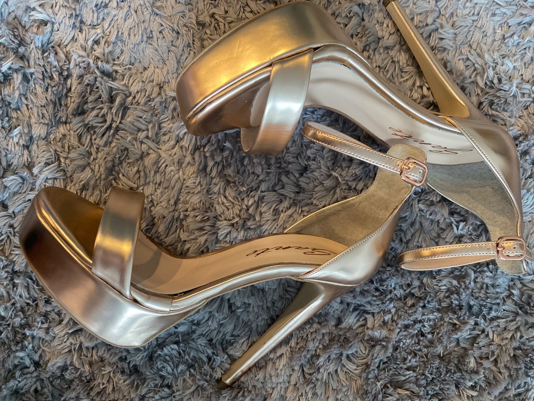 Scarpe da donna: Sandali con tacco oro rossa – Nuovo e nell'imballaggio originale da Zürich venduto da lcl_r88r 3
