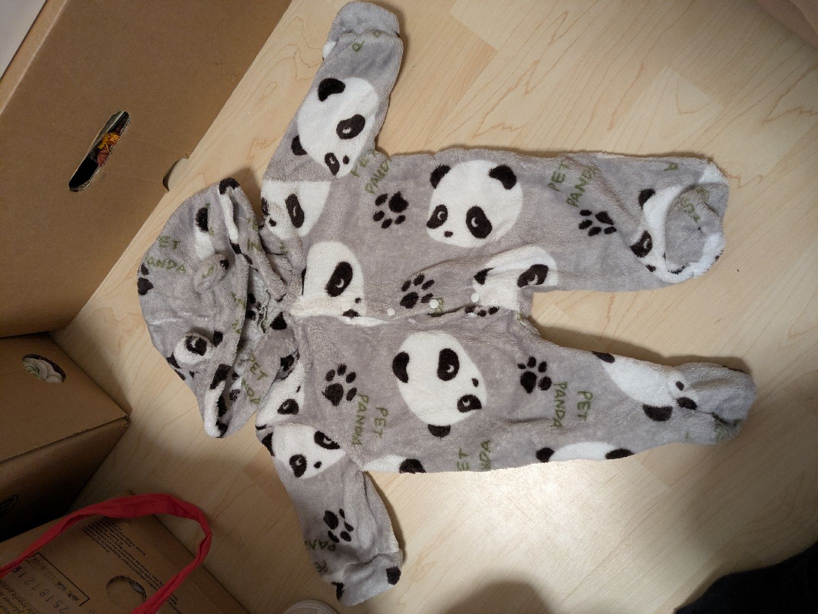 Pagliaccetti: onesie – Usato da Lengnau AG venduto da K1l_kbb5