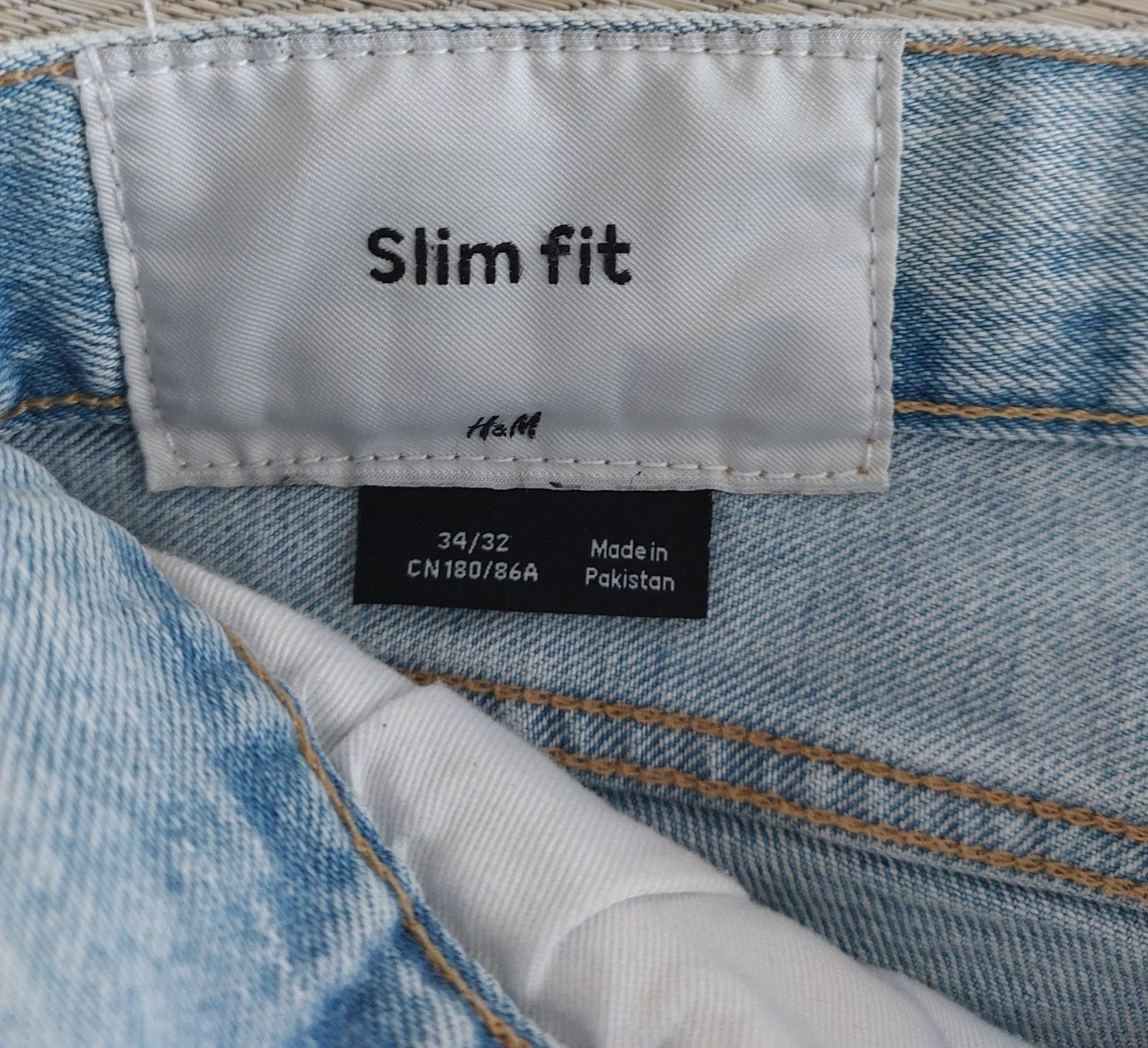 H&M Jeans: Herren Jeans – D'occasion à Bellach par bri_m8rs 2
