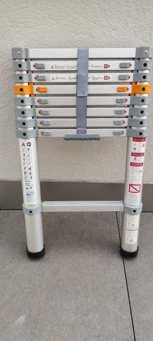 Scale: Teleskopleiter 2,64 m 8 Sprossen – Usato da Luzern venduto da Lumide