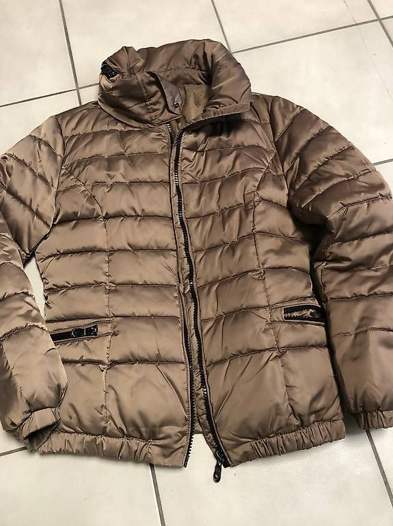 Jacken: Giacca piumino – Gebraucht aus Losone von car_2cl8