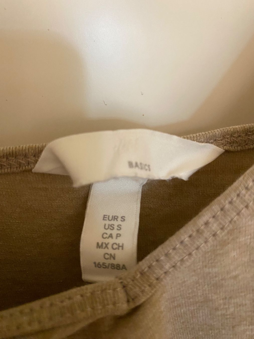 H&M Tops: Top H&M Grösse S – Gebraucht aus Cham von Eliissa 2
