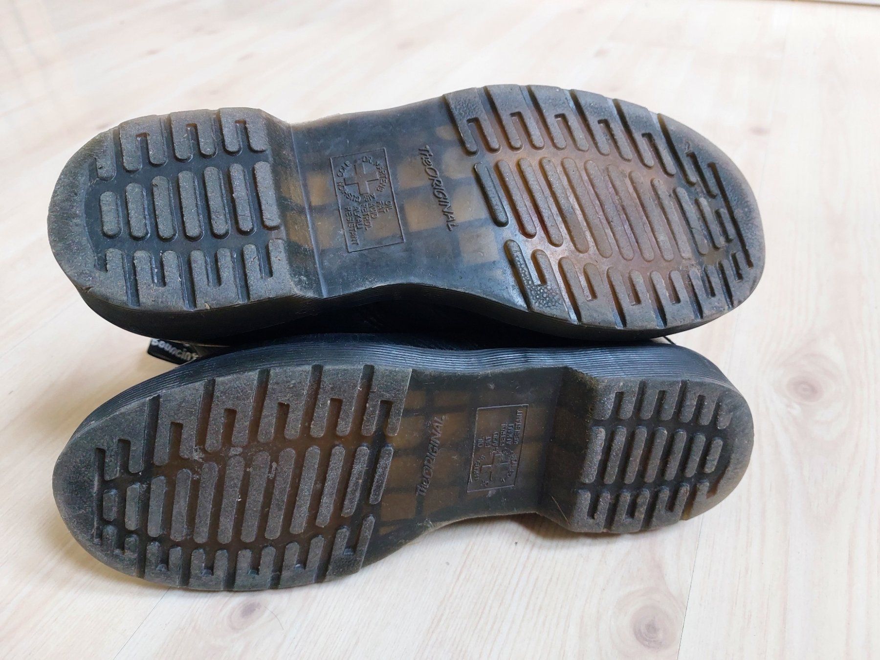 Dr. Martens Scarpe da donna: Dr. Martens mit Reissverschluss Gr. 40 – Usato da Fehraltorf venduto da MilliVanilli 1