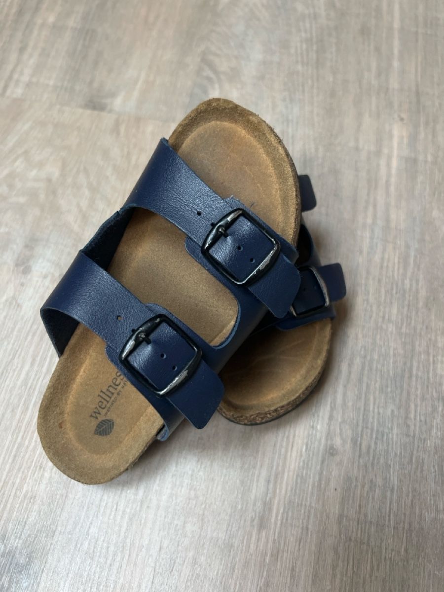 Scarpe per ragazzi: Kinder Hausschuhe Wellness 33 – Usato da Bachenbülach venduto da Dana_Ondrasik 1
