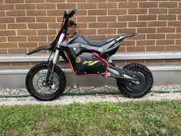 Mini cross elettrica Nitro Motors, nera, usata, 40-60 car.