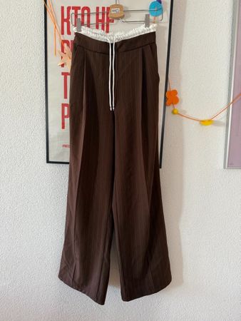 Italian pants, good for S-M, 36-38