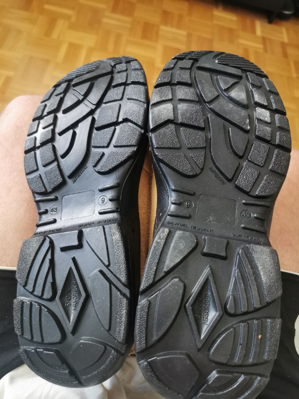 Scarpe da uomo: Winter Schuhe 44 – Nuovo (secondo la descrizione) da Bern venduto da ged_ffx9 2
