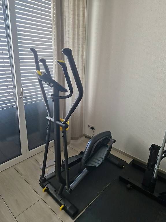 Decathlon Hometrainer: Domyos C3.0 Elliptical Cross Trainer  Bluetooth, 9 Programs – Gebraucht aus Richterswil von tor_g5lv 1