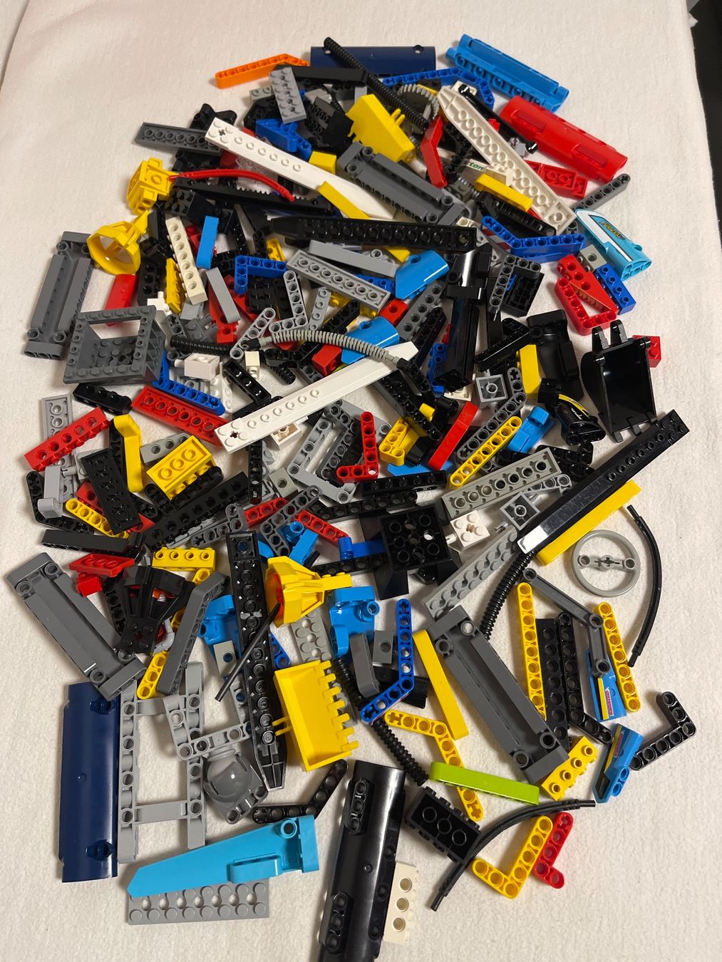 Lego Giocattoli: Lego - Viel Technik Teile – Usato da Gelterkinden venduto da cobra0110