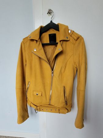 Veste imitation daim , taille 42 parfait état!