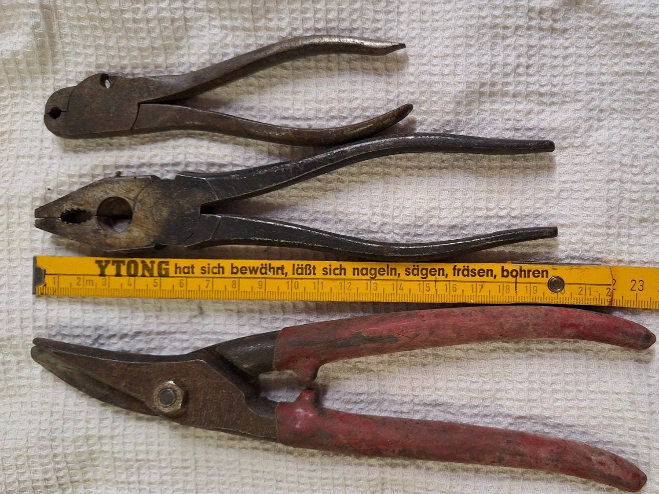 Tous les outils: Scheunenfund ,3 alte Zangen – D'occasion à Dornach par majo8689 1