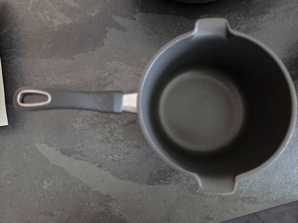 Pentole: Guss-Stieltopf 2,0 l, Kochtopf – Usato da Herznach venduto da koro02 1