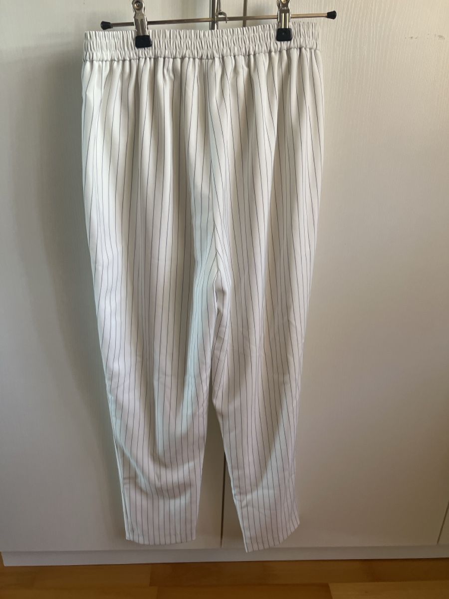 Pantaloni: Forever New Bürohose – Usato da Oberengstringen venduto da pri_c8jk 1