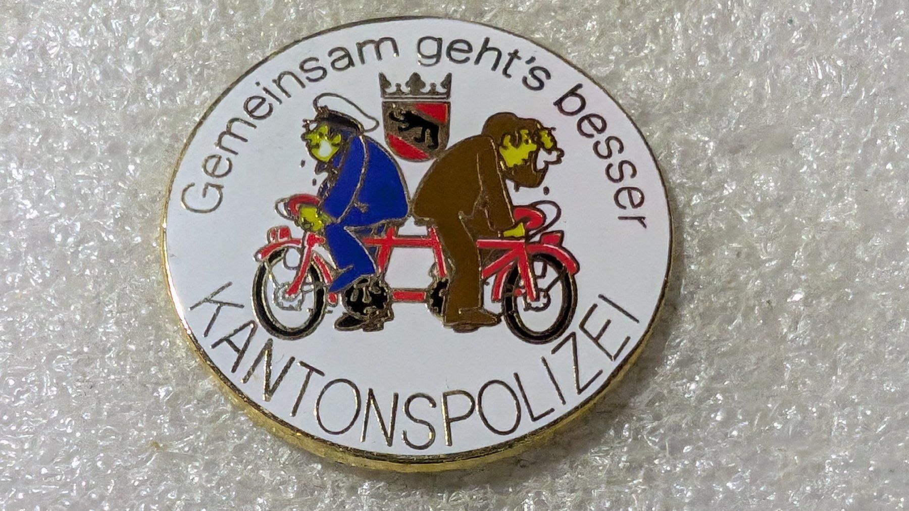 Placchette & Badge: Ansteckpin 169: Kapo Bern – Usato da Oppligen venduto da Pin-Fall-Shop