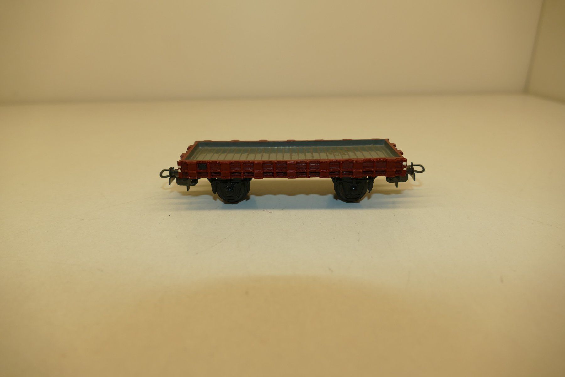 Buco Modellini di ferrovie: Buco H0: Flachwagen – Usato da Niederhasli venduto da rail-duerst 2